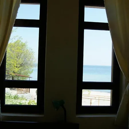 Bay Guest house Arapya